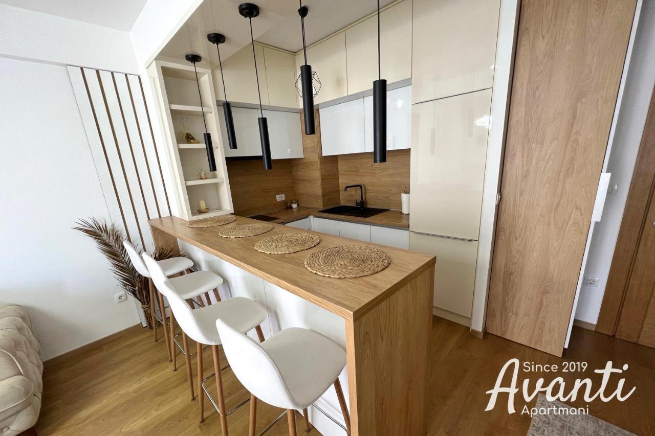 Apartmani Avanti Budva Ngoại thất bức ảnh